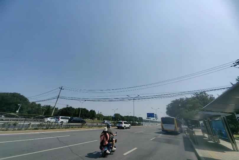 朝阳热浸塑涂塑钢管现货 电线“藏”起来，风景露出来！海淀朝阳丰台跨环路电力工程启动
